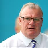 Gillingham manager Steve Evans felt MK Dons were given a hand by the referee in their 4-1 win at Priestfield, and said no-one enjoys watching them pass the ball around except chairman Pete Winkelman