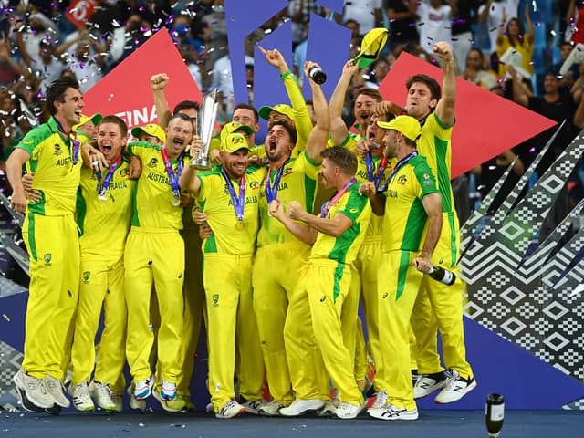 Aaron Finch lifts ICC World Cup Trophy with Australia in 2021