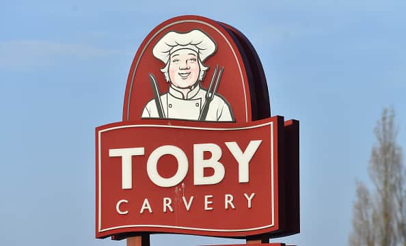 A Facebook post falsely claims Toby Carvery restaurants are offering free meals to people who share or comment on it. 