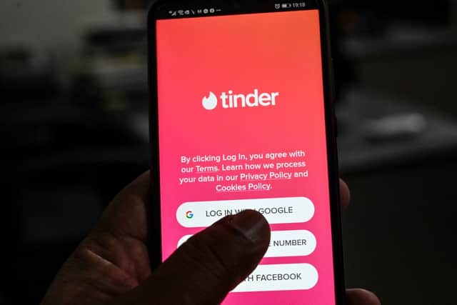 Tinder has unveiled new safety features 