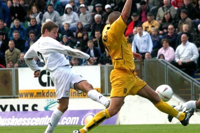 Gareth Edds lashed home his second goal with six minutes to go to keep Dons in League One