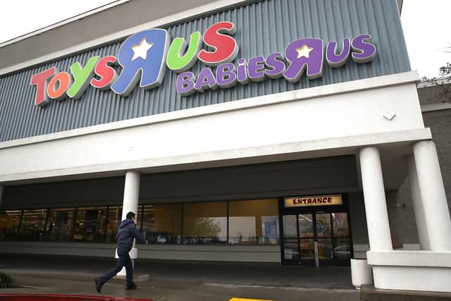 Toys R Us has announced it is returning to the UK highstreet with one store opening in just a couple of weeks time