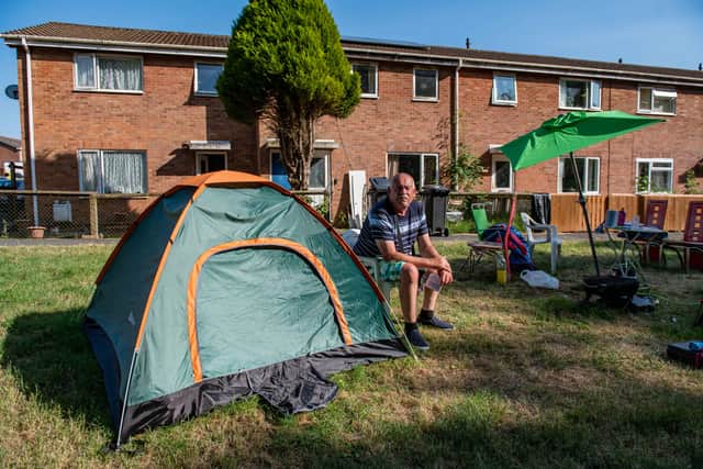 Gary cooks meals off a gas stove and has cups of tea and toast brought to him by neighbours.