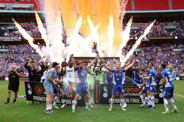 Oldham Athletic beat Southend at Wembley to return to the Football League