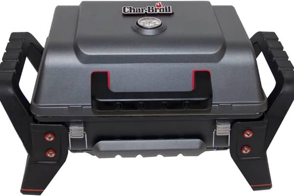The Char-Broil X200 Grill2Go is a compact, durable gas barbecue designed for portable outdoor cooking