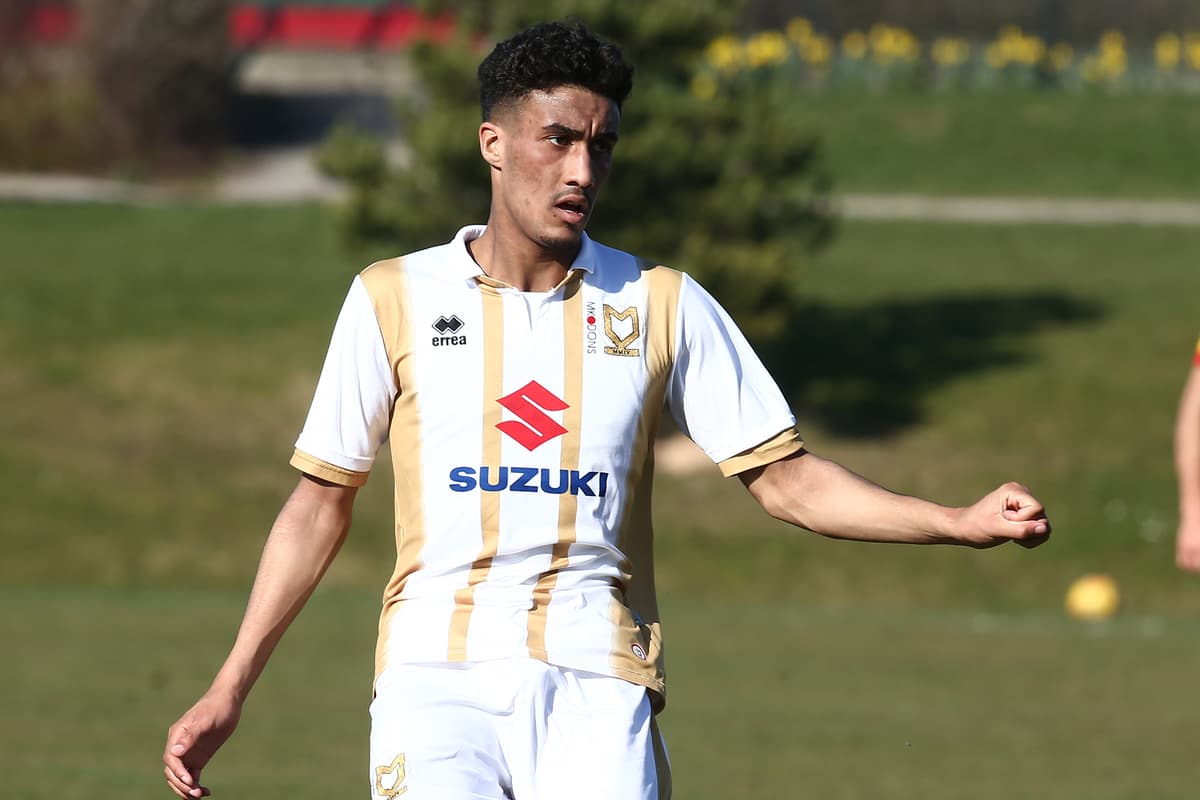 Former Dons academy product joins Banbury United