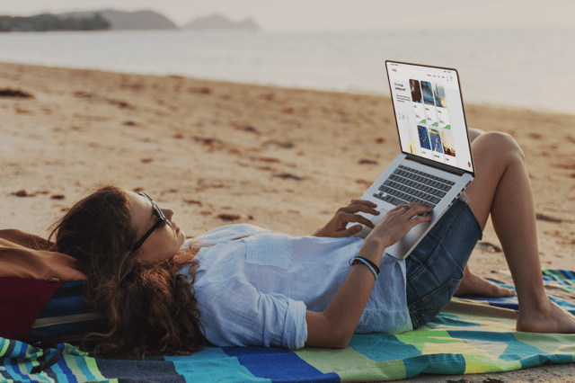 Installing a Holafly eSIM before you travel means you can get online almost as soon as you land, helping you avoid the hassle of searching for Wi-Fi or worrying about roaming charges.
