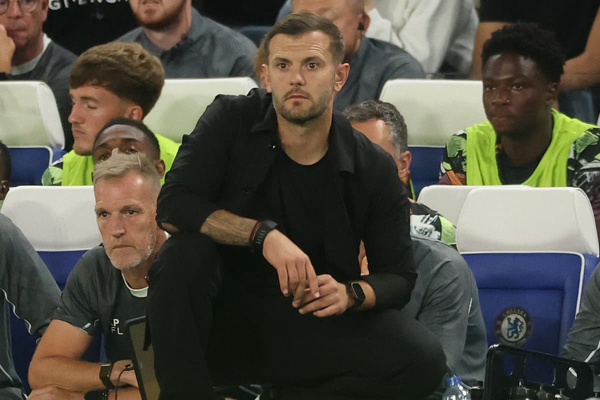 Warne über Luton-Trainer Wilshere vor dem Spiel im Stadium MK
