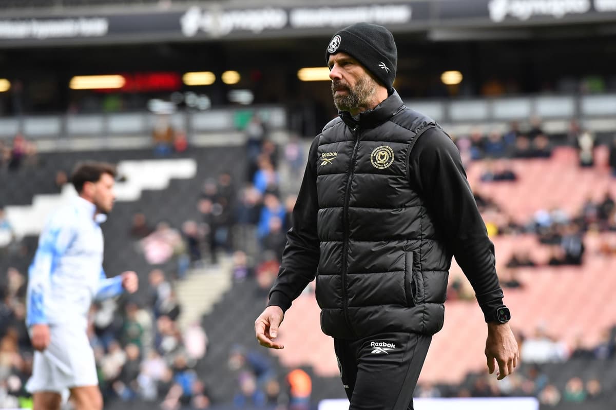 Warne urges MK Dons to go back-to-back with win in Blackpool