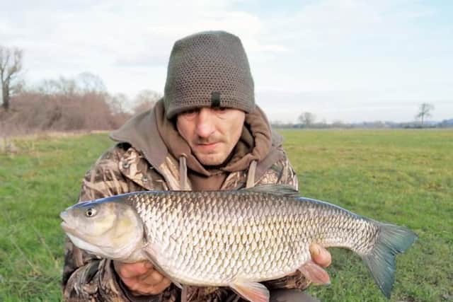 Phil Mapp notches up yet another 5lb+ Ouse chub