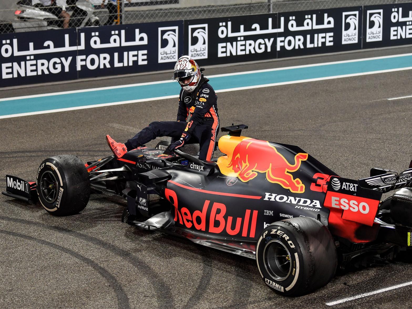 Verstappen extends contract with Red Bull until 2023 Milton Keynes Citizen Verstappen extends contract with Red Bull until 2023 Milton Keynes Citizen