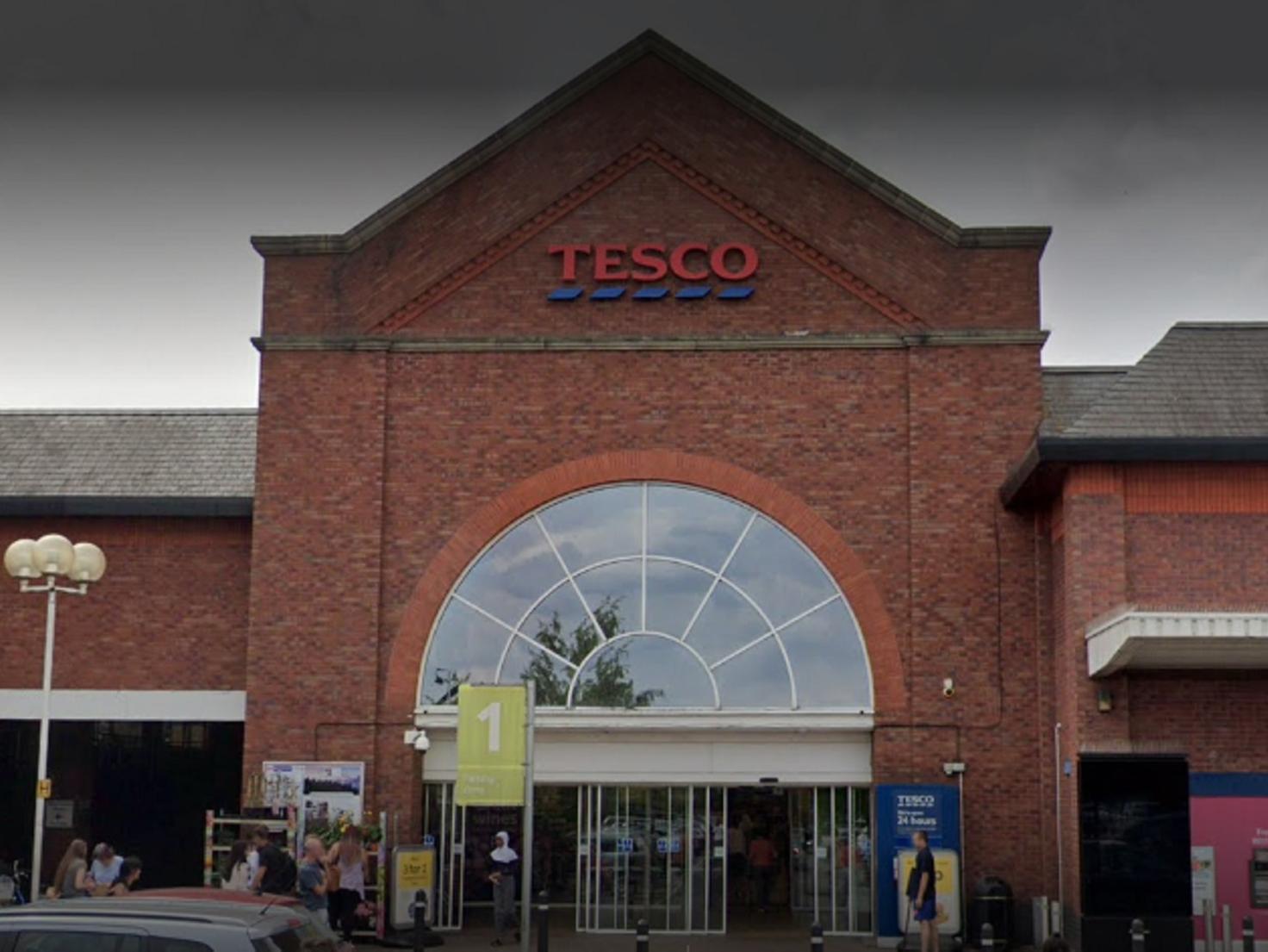 Tesco apologise again for 'rotten' smell plaguing supermarket in Milton