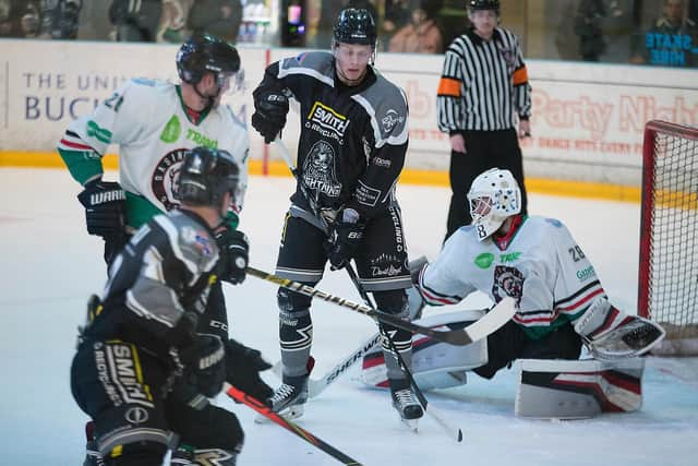 Lightning in action against Baskingstoke. Pic: Tony Sargent