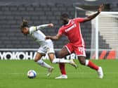 David Kasumu battles John Akinde