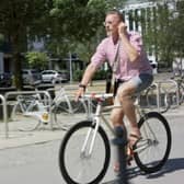 Headphones should be banned while cycling, says the charity