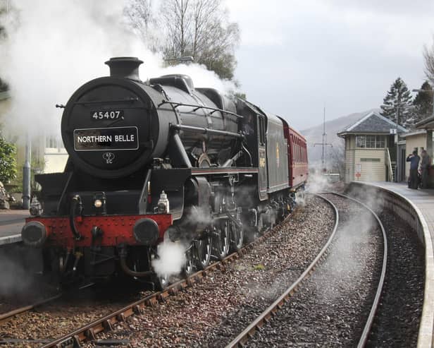 Lancashire Fusilier pulling the Northern Belle