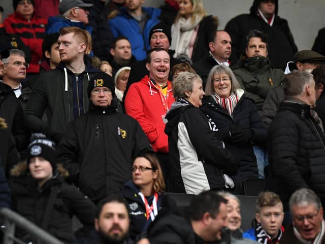 MK Dons fans