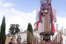 See the hand-carved totem created by Totonac artist Jun Tiburcio at MK Station Squareuntil Monday, October 11