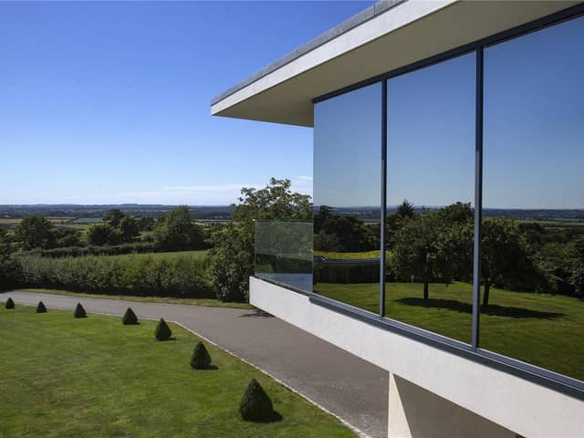 The Glass House, Chilton Road, Long Crendon, Aylesbury. Photos: Zoopla