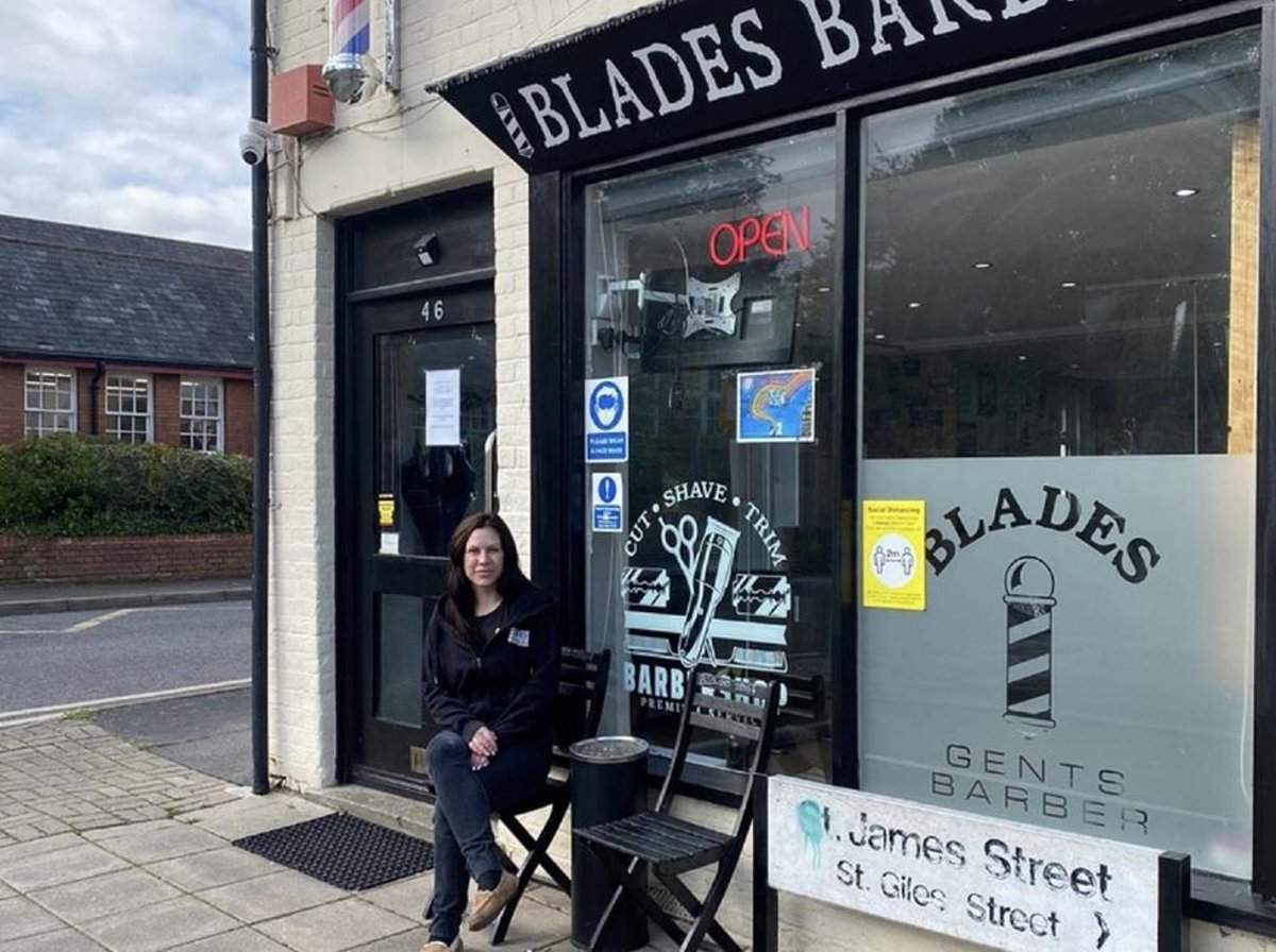 Caring barber opens on Sundays to offer free haircuts to homeless