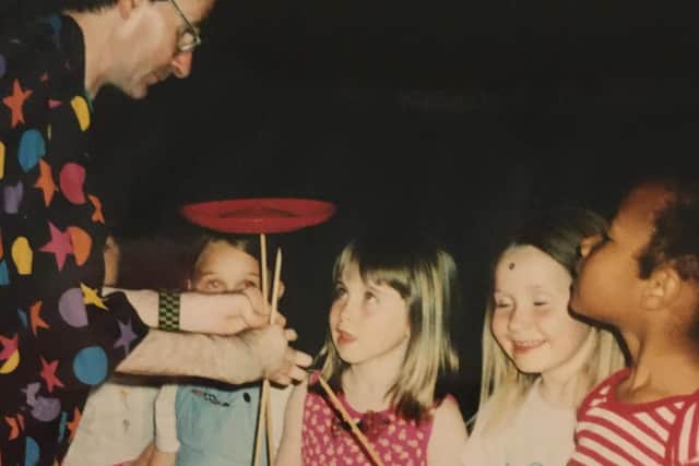 Les taught circus skills to hundreds of youngsters over the years