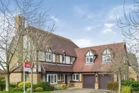 Lynmouth Crescent, Furzton, Milton Keynes. Photos: Zoopla