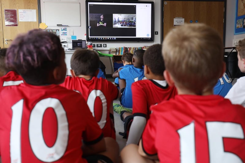 The players hear from Dele