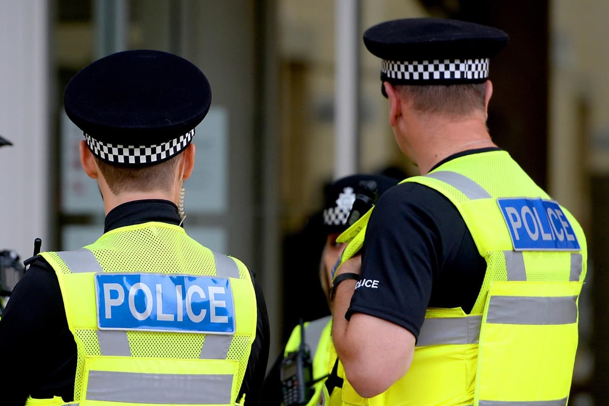 Thames Valley Police officer charged with strangulation and coercive ...