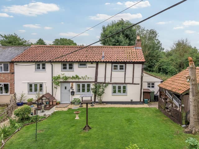 Hedgehog Cottage is a charming 3-bedroom family home which was been fully renovated in 2021 to give it a new lease of life, reviving its charm and retaining its roots.
