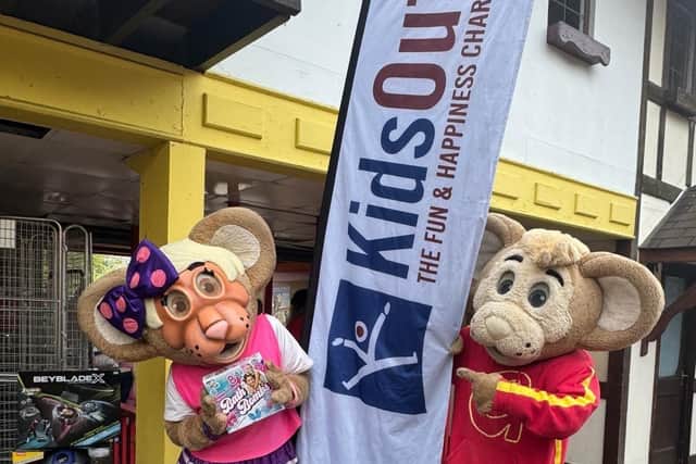 Gulliver's mascots, Gilly and Gully Mouse, celebrate a successful Toy Bank Weekend