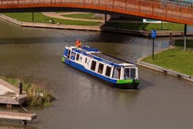 The community boat Electra