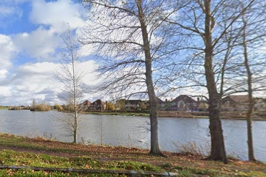 Bis zu 400 junge Muslime laufen und walken für wohltätige Zwecke in Milton ...