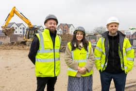 Cllr Shanika Mahendran visits one of MK's latest new housing developments