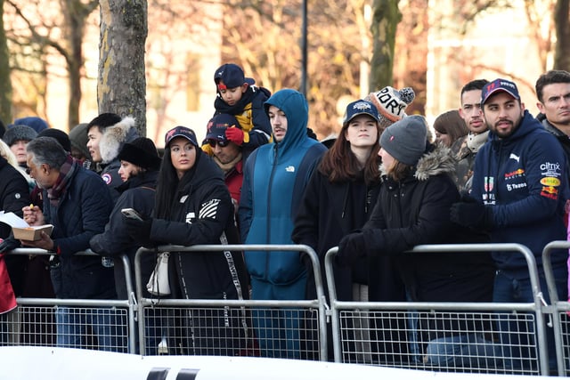 Fans on Midsummer Boulevard