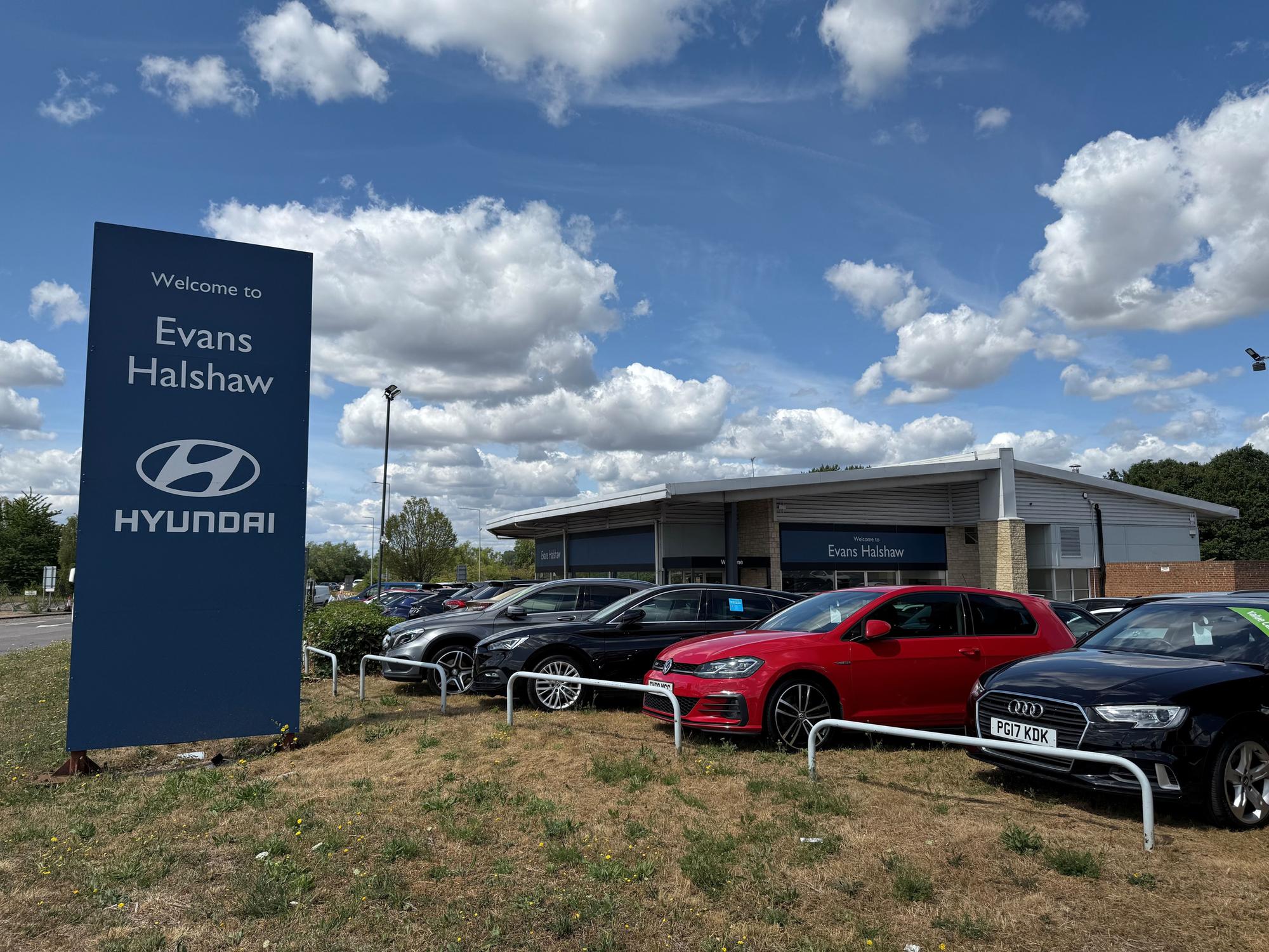 Evans Halshaw Hyundai - Milton Keynes