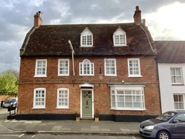 The Grade II listed property offers versatile accommodation plus numerous features including fireplaces, exposed timbers, brick and stonework.