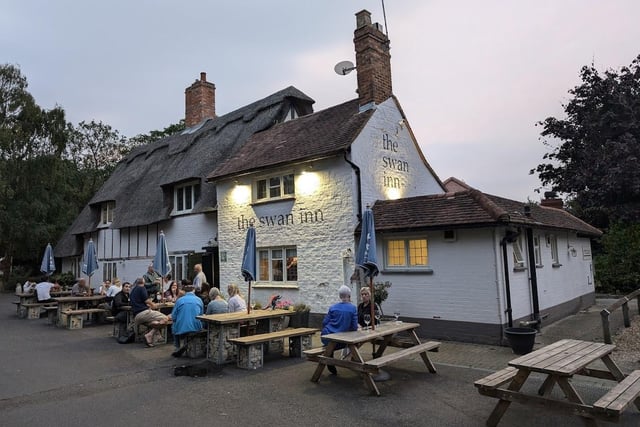 "Friendly pub with nice enclosed garden and reasonably good beer." - Rated: 4.3 (1,5k reviews)