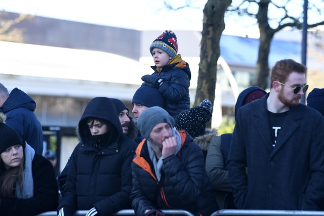 Fans on Midsummer Boulevard