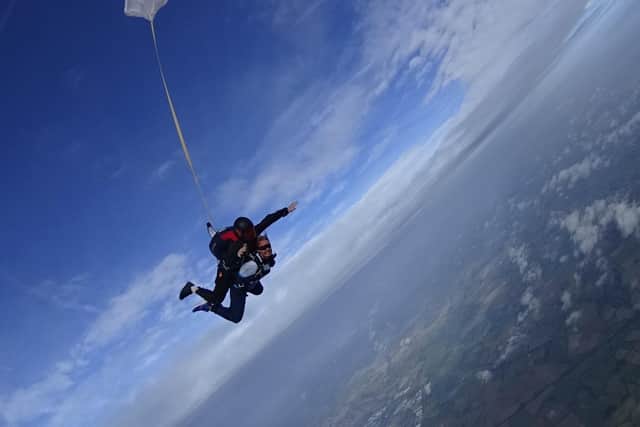 Lois Twigden skydiving at Hinton Airfield for Sue Ryder St John’s Hospice