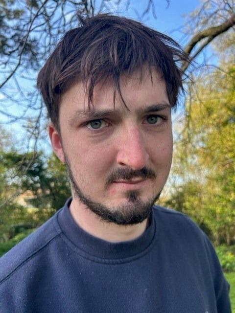 Police increasingly concerned about 6ft 4in missing man last seen in Milton Keynes - Vimarsana News