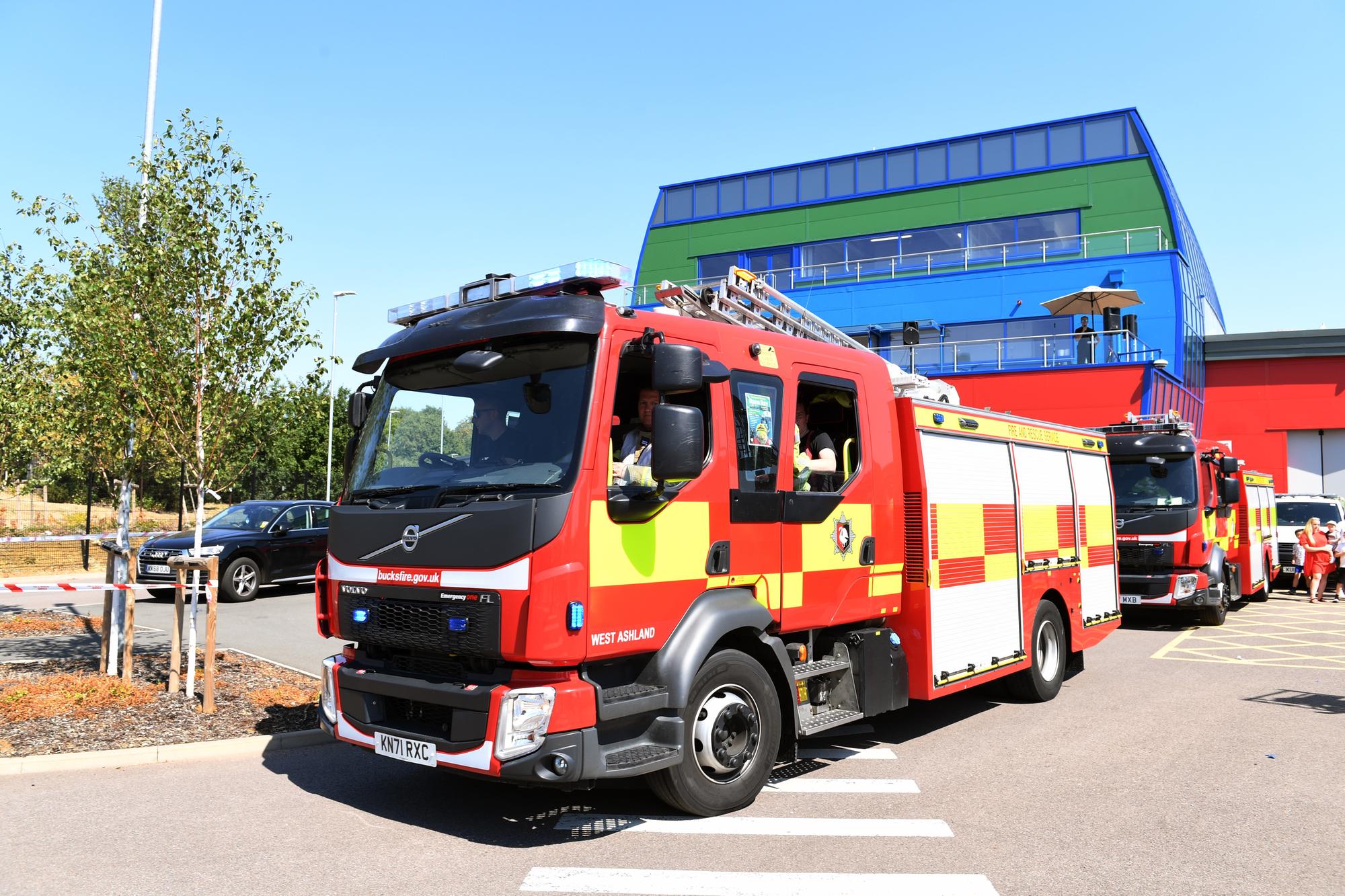 Six fire crews tackle open blaze in Milton Keynes