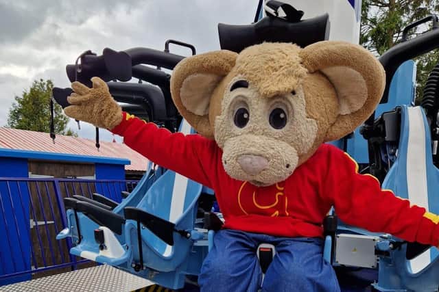 Gulliver’s mascot, Gully Mouse, enjoys a ride at Gulliver’s Theme Park resorts