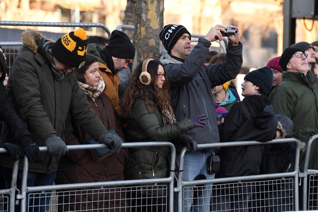 Fans on Midsummer Boulevard