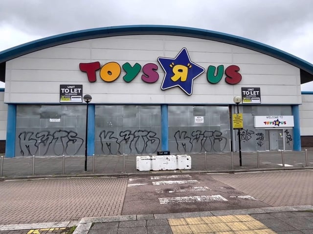 The former huge Toys “R” Us premises have stood empty on Grafton Gate near Central Milton Keynes for the past six years. The building has been badly vandalised and has become quite an eyesore on the doorstep of out city centre,