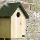 BG - R405836 Starling nest box 4 - A garden nest box for starlings