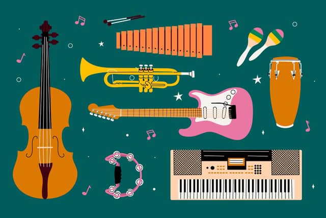 Hand drawn musical instruments set - Freepik
