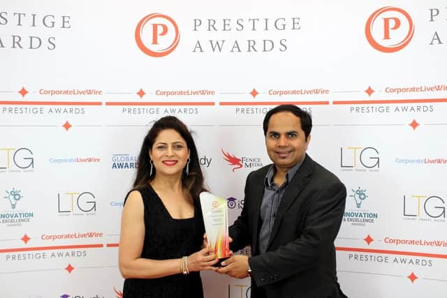 Anita Deokar receives her award