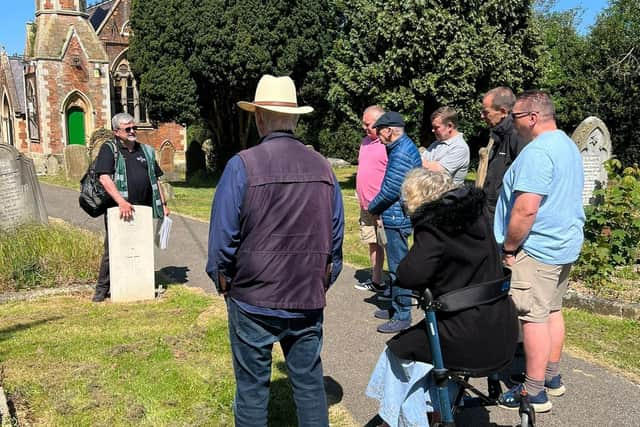 There are 22 war graves at Manor Road cemetery in MK