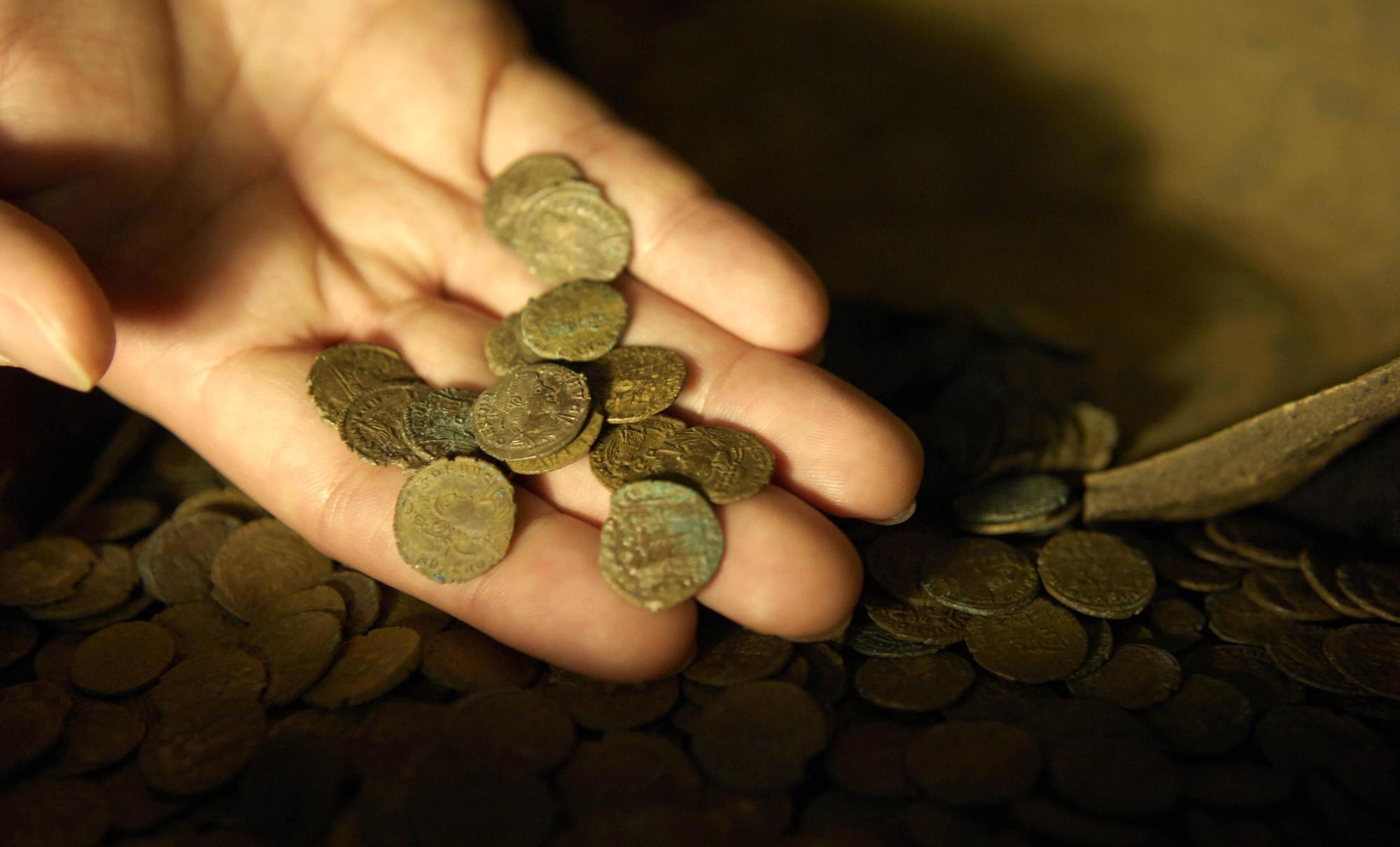 16 treasure finds including coins, prehistoric metallic objects and artefacts in Milton Keynes area over last decade - Vimarsana News