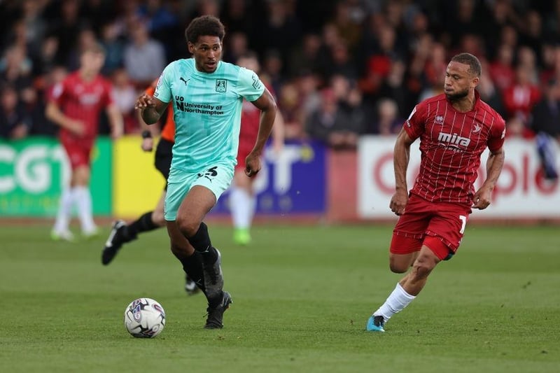 Grimsby Town look to make deadline day moves as they are set to sign Cheltenham Town midfielder Curtis Thompson, as per a report by Gloucestershire Live. The former Notts County man joined the Robins in the summer on a one-year deal following the expiration of his contract at fellow League One side Wycombe Wanderers. (The Real EFL)
